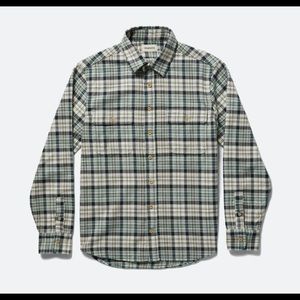 Taylor Stitch Green and White Plaid Casual Button Down Shirt